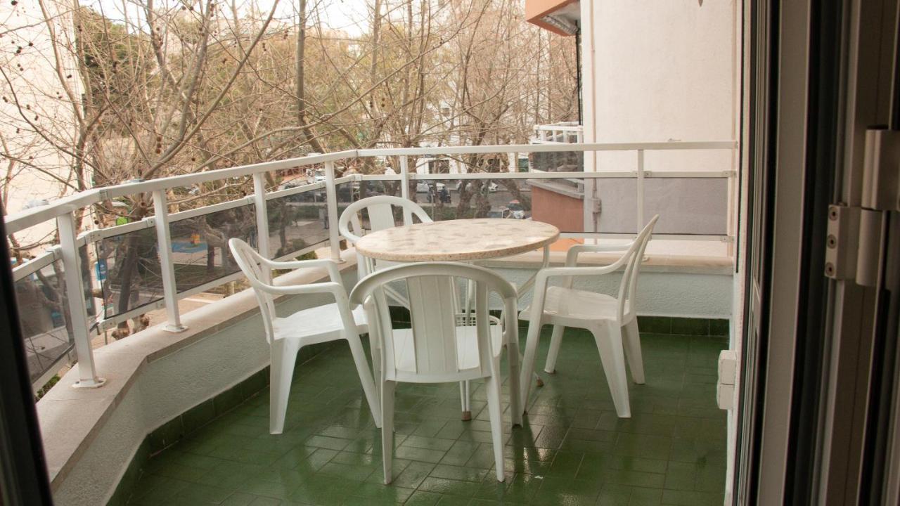 Sta. Eulalia Familias Arysal Salou Exterior foto